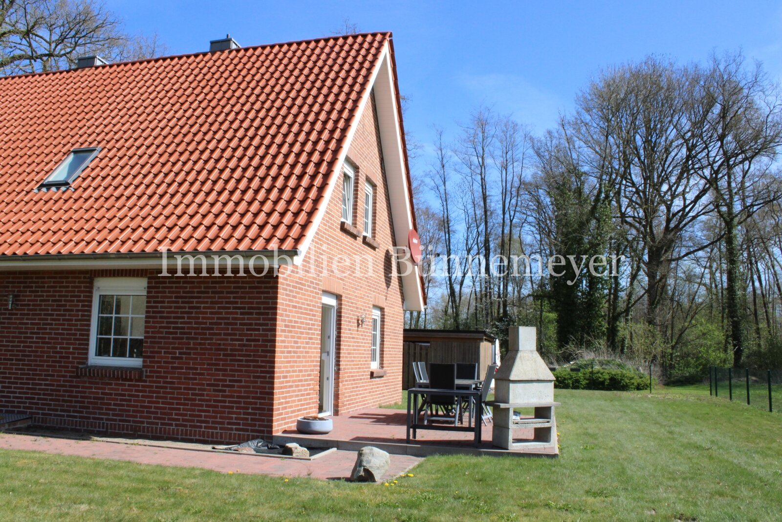Einfamilien-/Landhaus in ruhiger Lage 