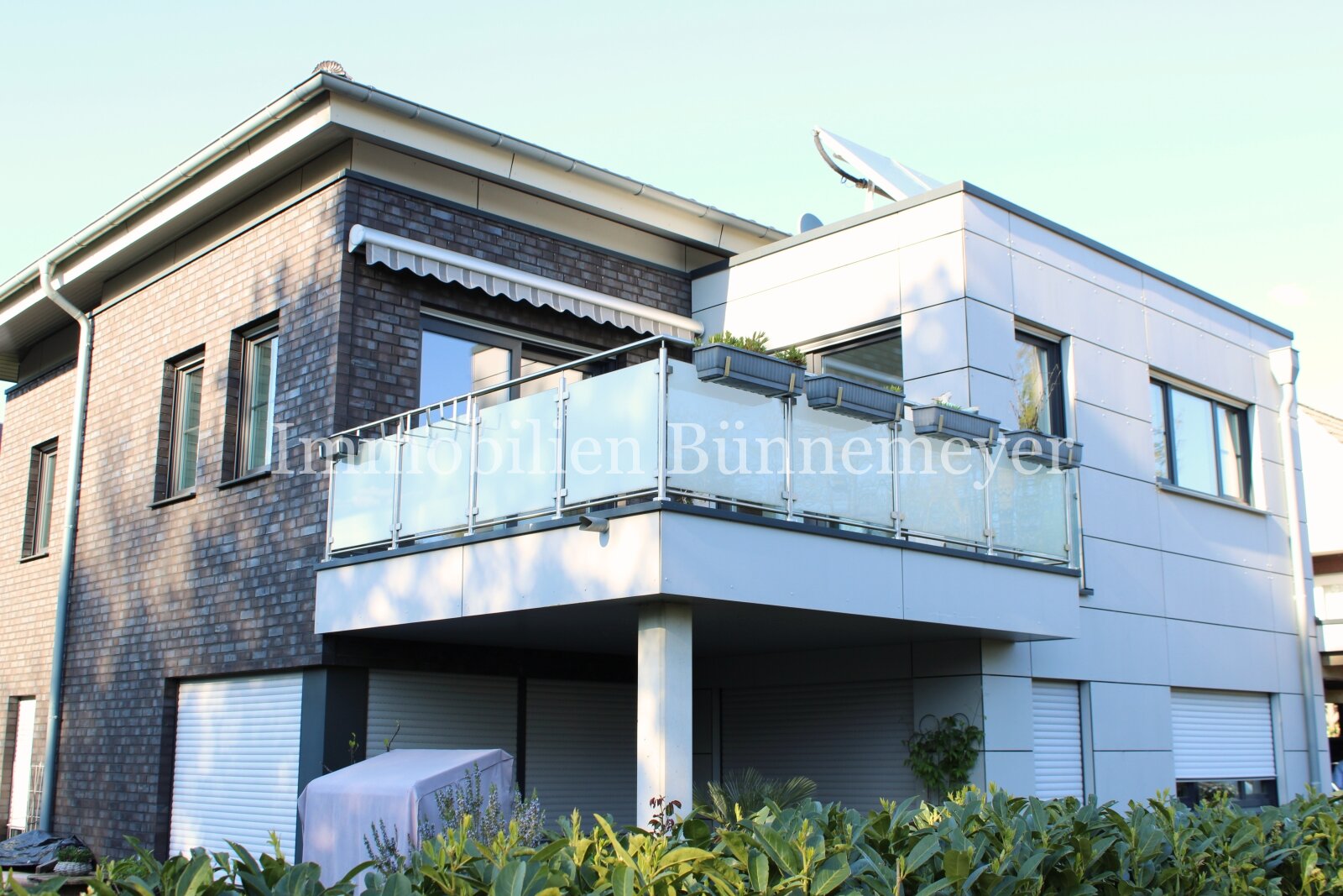 Wunderschöne moderne lichtdurchflutete Wohnung im Obergeschoss 