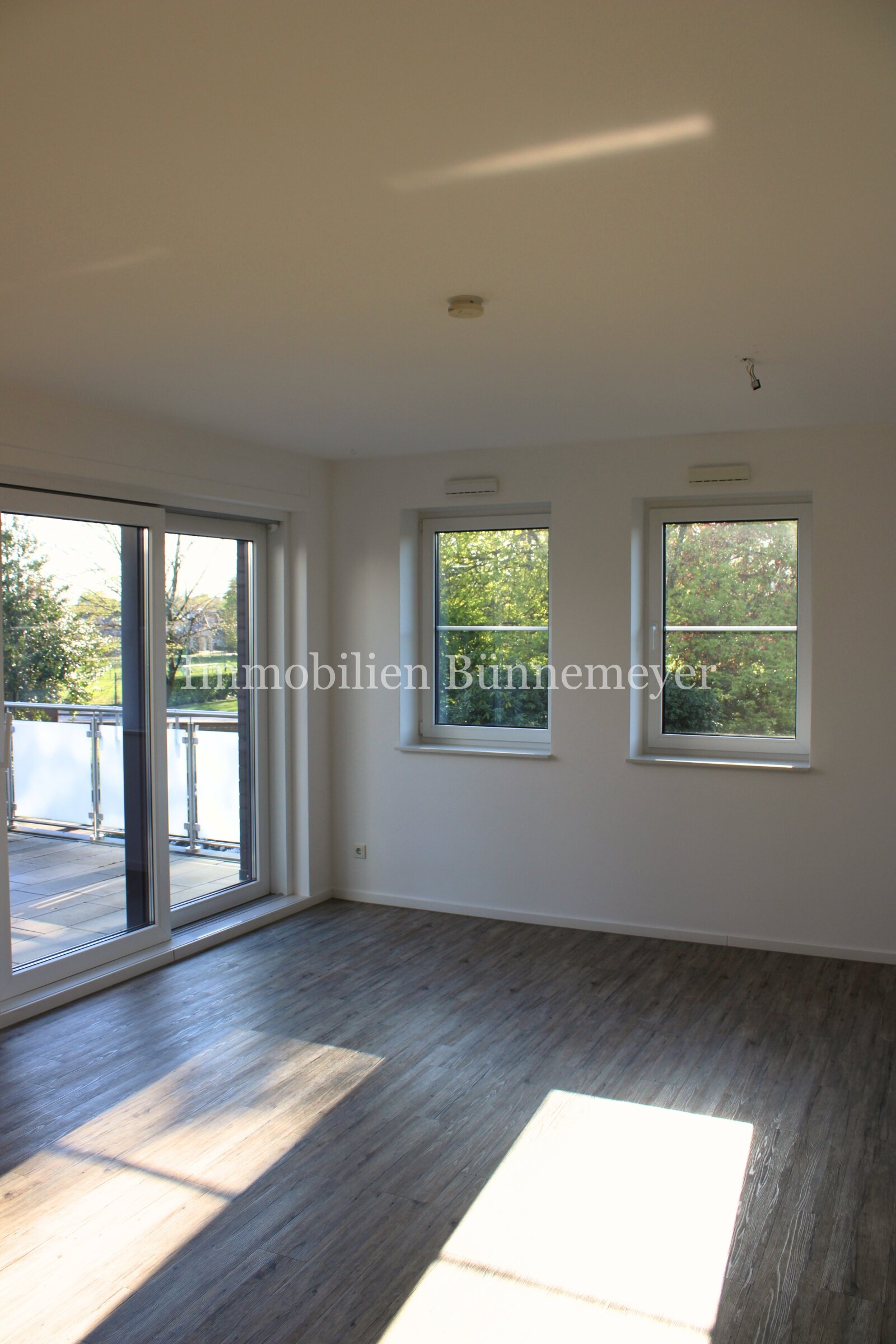 Wunderschöne moderne lichtdurchflutete Wohnung im Obergeschoss 