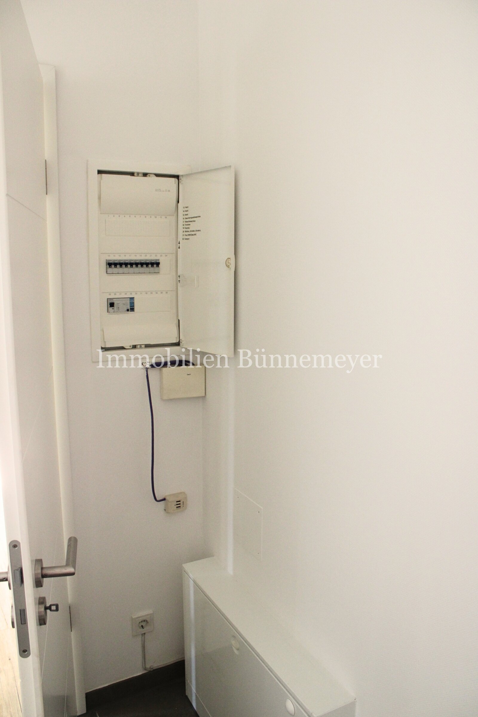 Wunderschöne moderne lichtdurchflutete Wohnung im Obergeschoss 