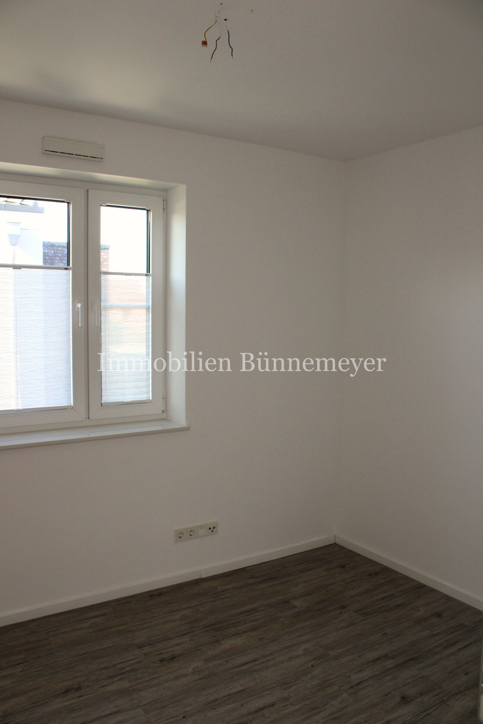 Wunderschöne moderne lichtdurchflutete Wohnung im Obergeschoss 