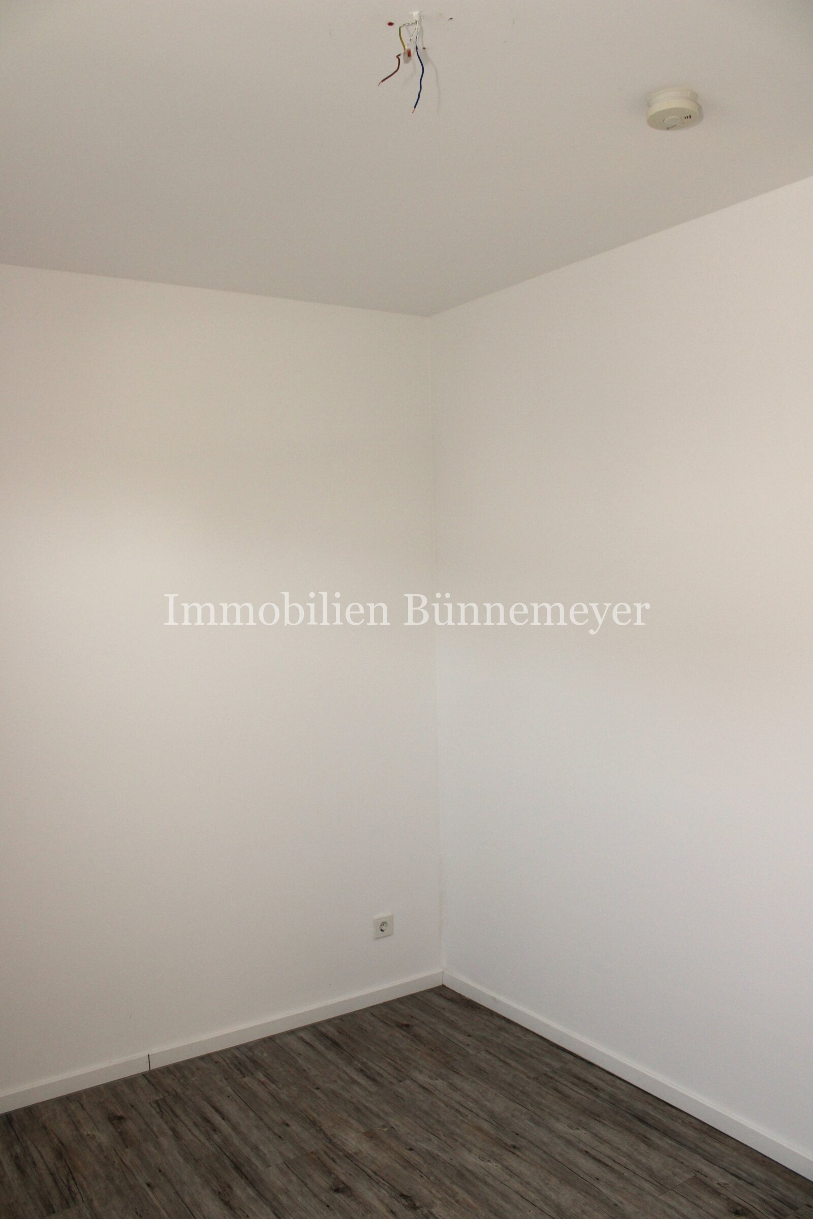 Wunderschöne moderne lichtdurchflutete Wohnung im Obergeschoss 