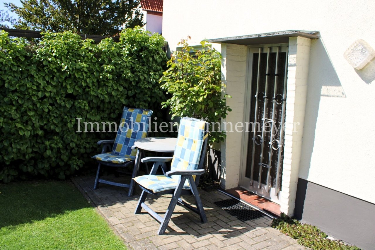 Eingangsbereich/Terrasse - angrenzende Nutzfläche Eingangsbereich/Terrasse - angrenzende Nutzfläche