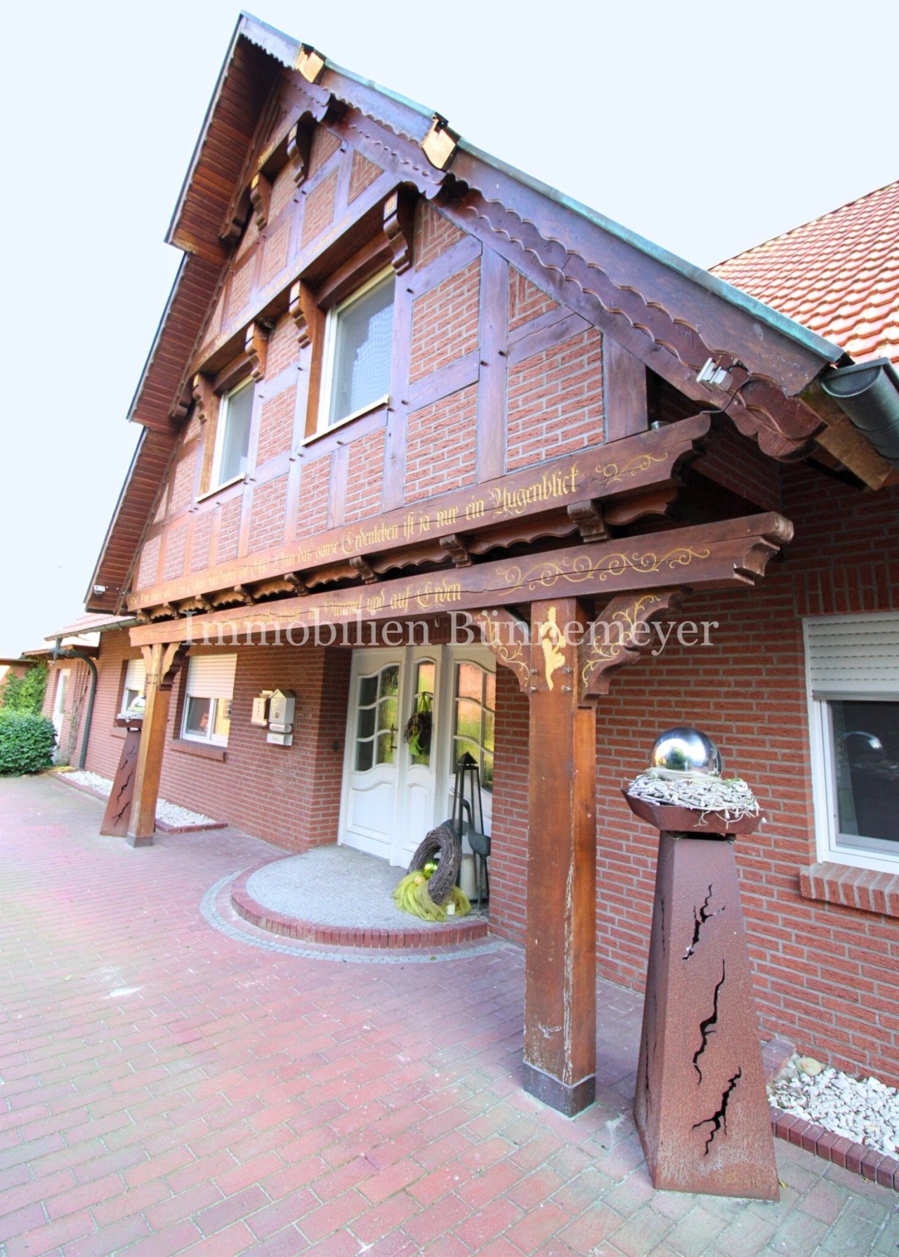 Vorderansicht Obergeschosswohnung Vorderansicht Obergeschosswohnung