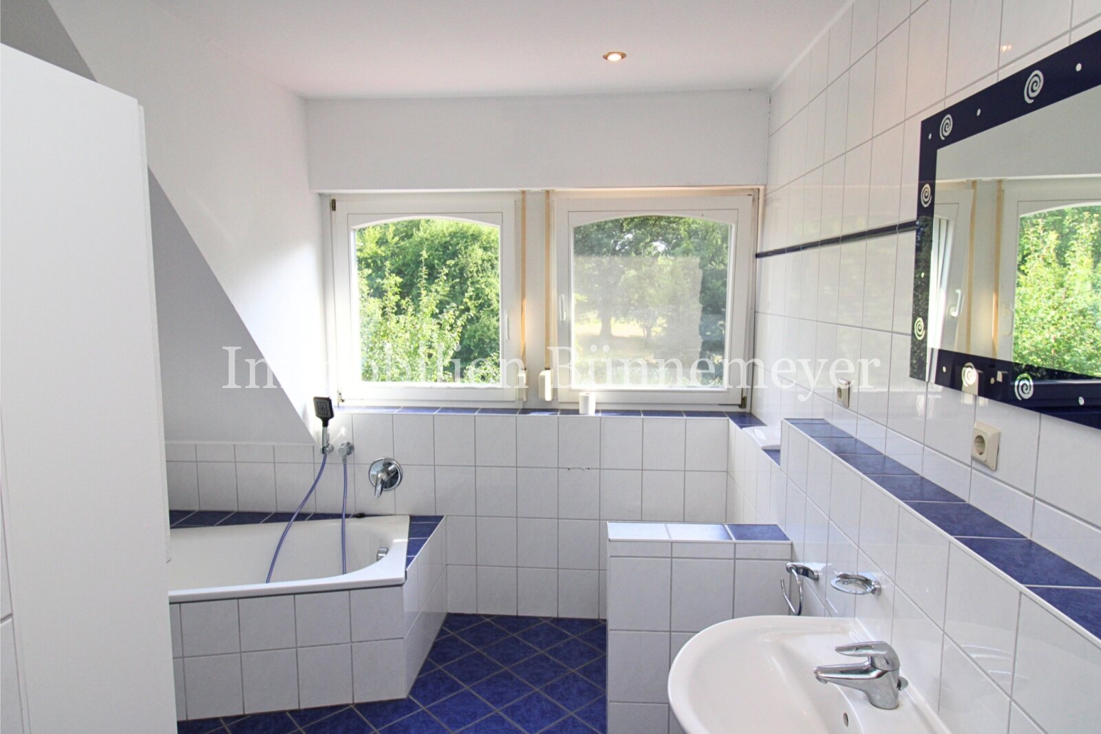 Hauptbadezimmer Hauptbadezimmer