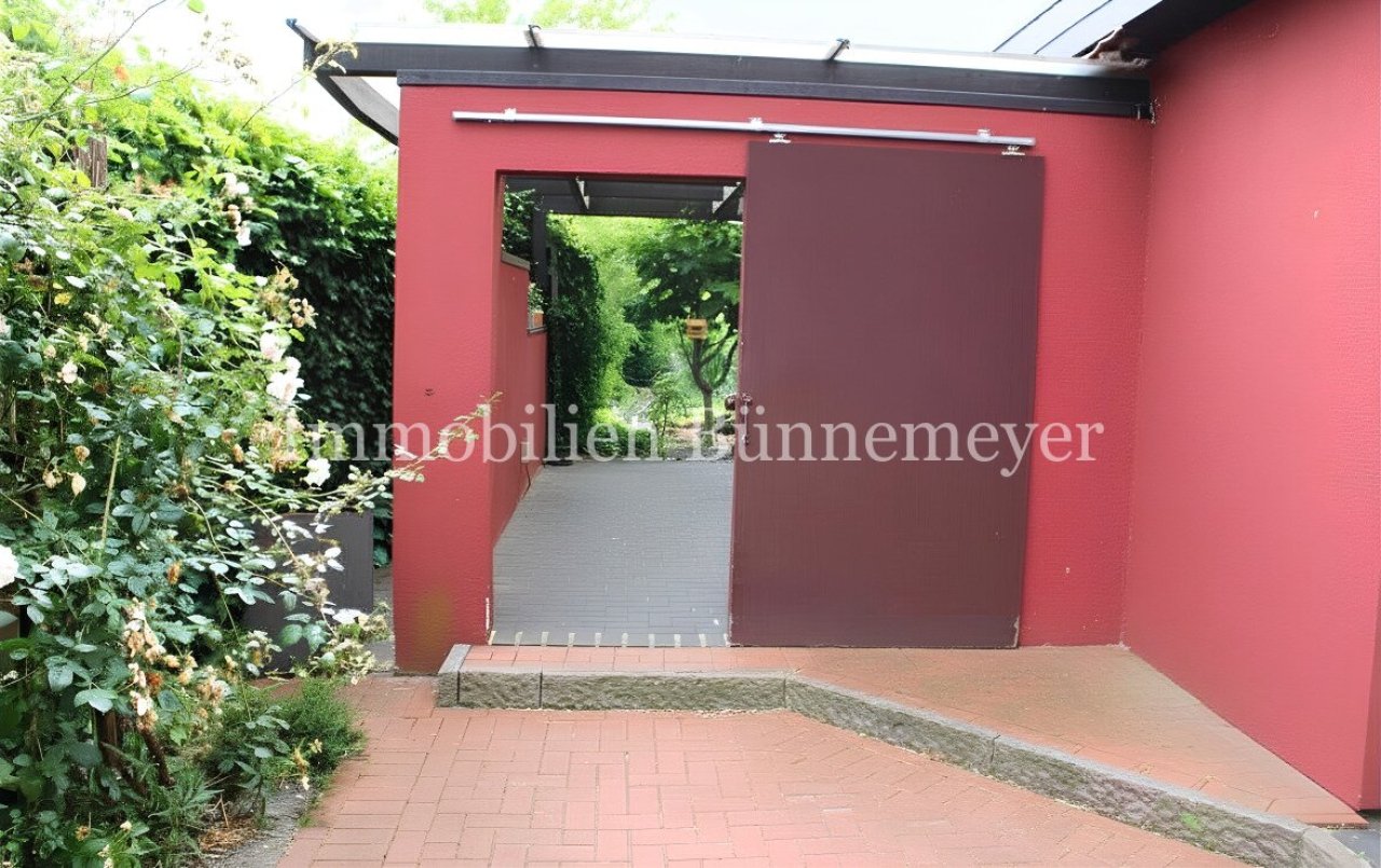 Außenbereich - Zugang zur Terrasse Außenbereich - Zugang zur Terrasse